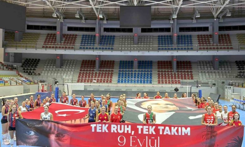 İzmir’in kadın voleybol takımları, 9 Eylül’de birlik mesajı verdi 1 izmirin kadin voleybol takimlari 9 eylulde birlik mesaji verdi 31327c5e6f7b |