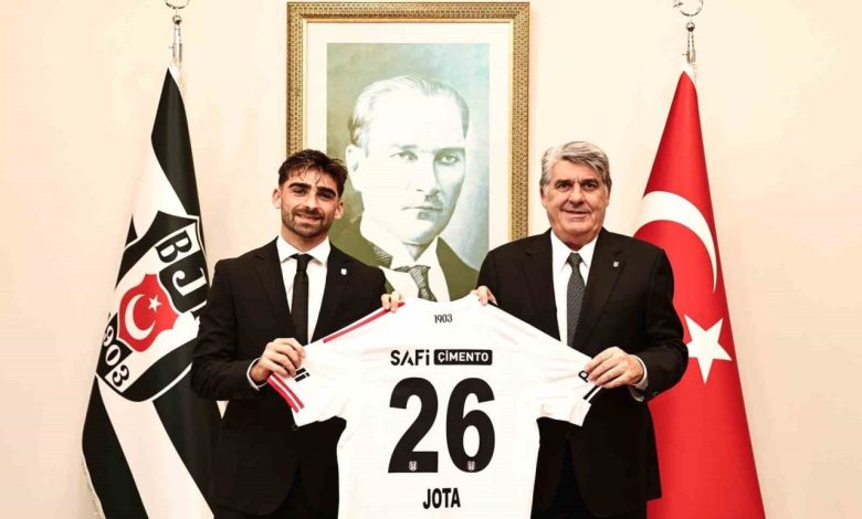 Jota Silva, Beşiktaş’ta 1 jota silva besiktasta a7411b4861f0 |