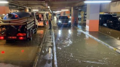 kadikoyde su borusu patladi avm otoparki gole dondu b10d35f7ff18 |