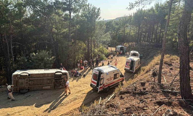 kazdaglarinda tur minibusu devrildi 11 yarali fa0f82b60174 |