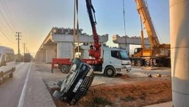 kontrolden cikan otomobil ust gecit insaatina dustu 4 kisi yaralandi 67d5bed9af13 |