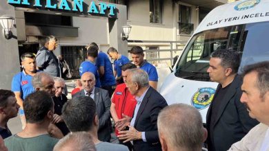 kucukcekmece kaymakami ve belediye baskani yangin yerinde inceleme yapti olen vatandas icin bassagligi diledi 765273fedcdc |