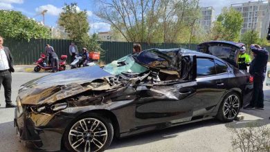 kucukcekmecede hizini alamayan luks otomobil park halindeki tirin altina girdi 3237e4d926b0 |