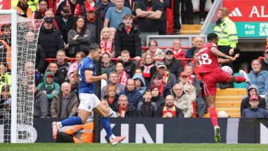 merseyside derbisinde kazanan liverpool 8db2bf4ad055 |