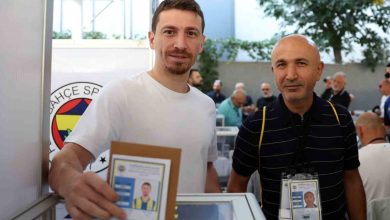 mert hakan yandas oyunu kullandi c5c68b1824ec |