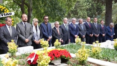 metin oktay kabri basinda dualarla anildi c03eddebb876 |