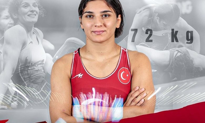 milli guresci esrin bas dunya ikincisi b85b5eb719e6 |