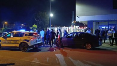 mobilyacinin yaptigi ahsap silah polisi harekete gecirdi 4e3bf1c1d2f3 |