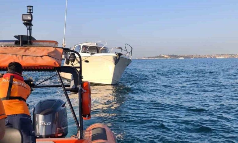 ortakoyde makine arazi nedeniyle suruklenen tekne kurtarildi 822bbaf1f0be |