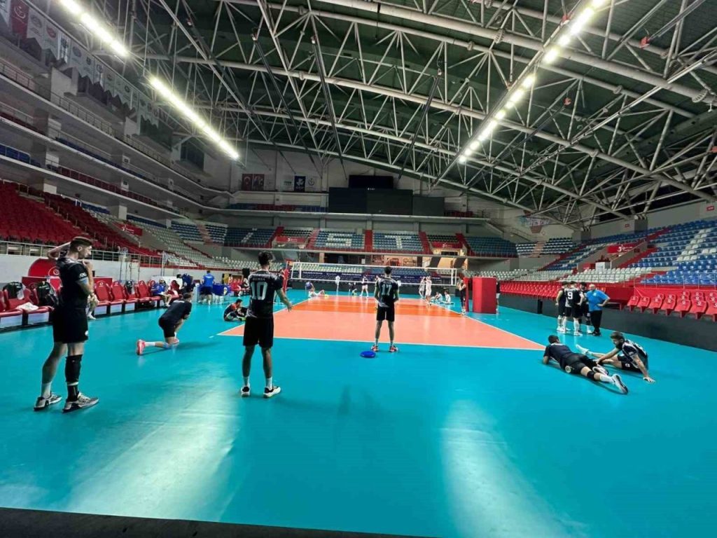 osmangazi belediyespor fenerbahcenin duzenledigi turnuvada sampiyon oldu 20a1c77ed9d6 |