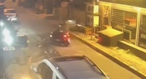 sariyerde kasaba silahli saldiri kamerada 2si cocuk yasta 3 supheli yakalandi 571d02c1f282 |