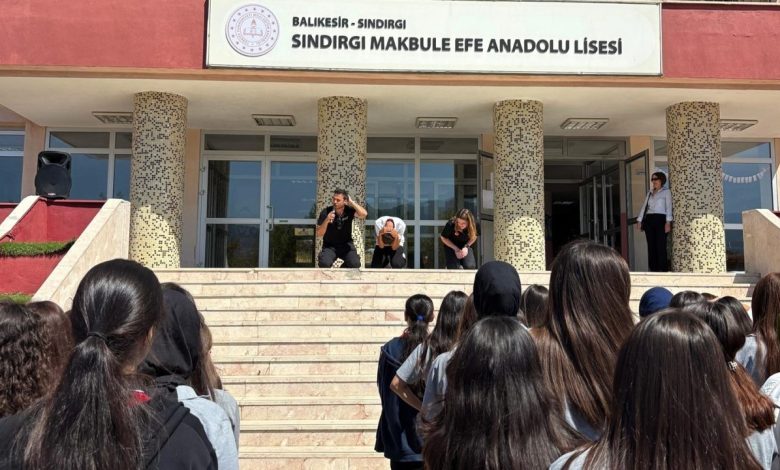 sindirgida ogrenciler deprem bilinciyle yetisiyor 09bc39e4c752 |