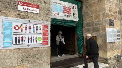 tarihi cami ziyaretlerine kiyafet mecburiyeti getirildi 622cd9f212a8 |