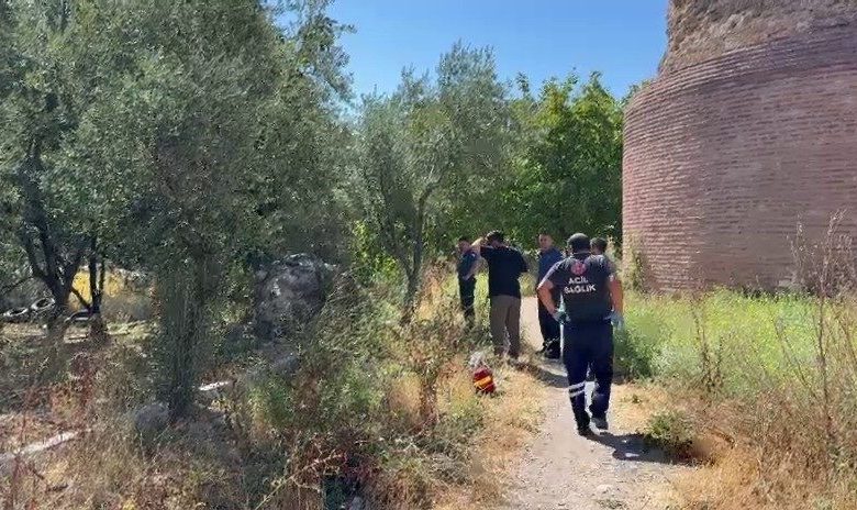 tarihi surlarin altinda bulunan cesedin kimligi belli oldu a1aea2fce663 |