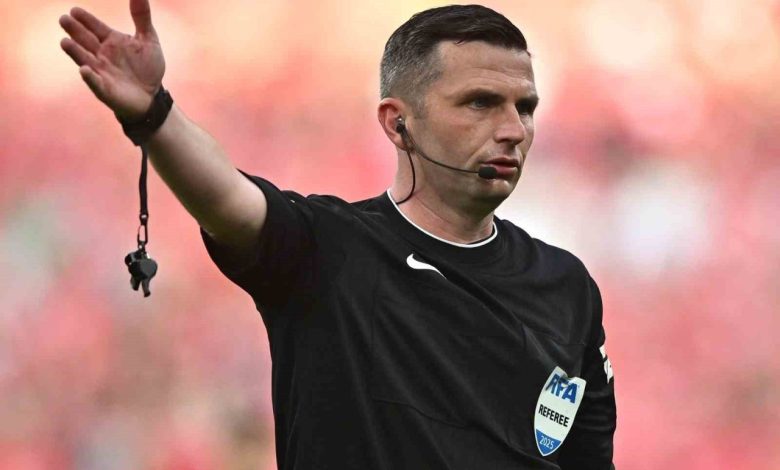 Türkiye - İspanya maçının hakemi Michael Oliver oldu 1 turkiye ispanya macinin hakemi michael oliver oldu 082e194f7b87 |