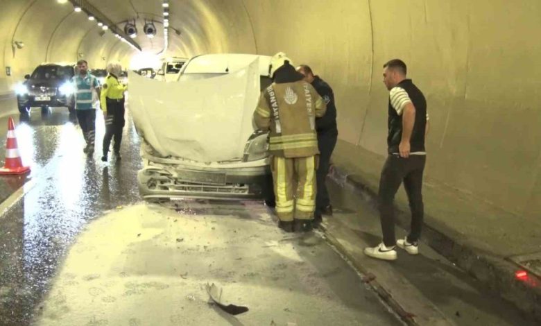 Üsküdar’da tünel içinde zincirleme kaza: 1 araç yandı 1 uskudarda tunel icinde zincirleme kaza 1 arac yandi 8c4fcd93da61 |