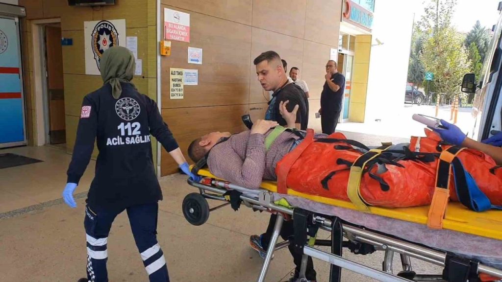 uzerine sunta dusen iscinin bacaklari kirildi 20879ff0cee7 |