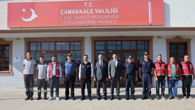 vali toraman duzensiz gocmen on kabul ve sevk merkezinde incelemelerde bulundu 8fc98310a277 |