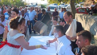 yuz yillik dugun gelenegi para verip damada tokat atiyorlar 1c37962f2cf2 |