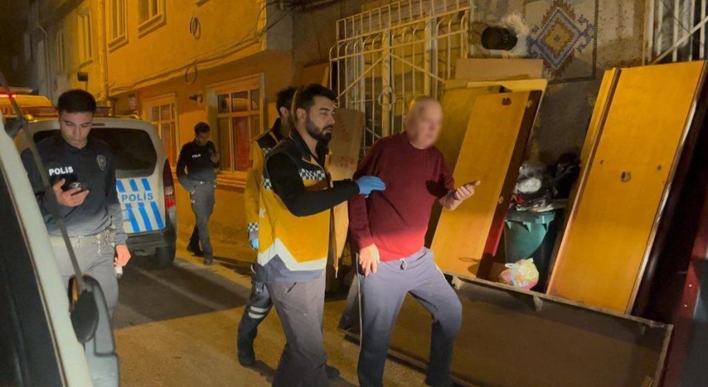 80lik vatandaslarin icki gecesi hastanede bitti e3d20c0dc3f4 |