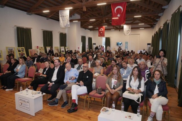 AYVALIK'TAN DOPDOLU PROGRAMIYLA BIR FESTIVAL DAHA GEÇTI (11 AYVALIKTAN DOPDOLU PROGRAMIYLA BIR FESTIVAL DAHA GECTI 11 1024x682 |
