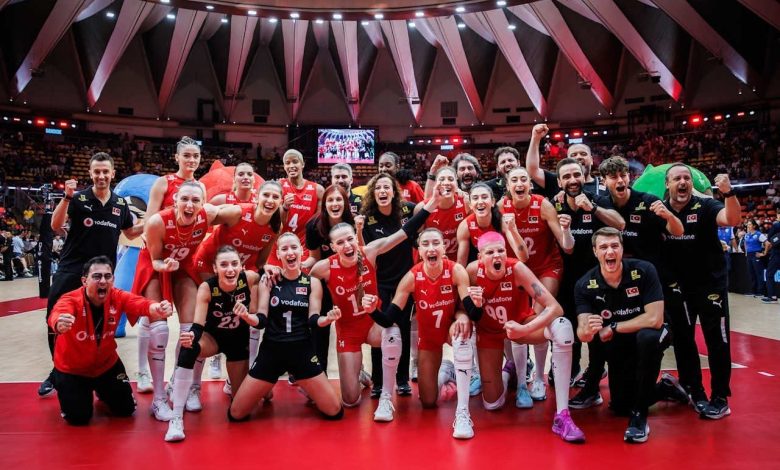 A Milli voleybol takımlarının Avrupa şampiyonalarındaki maç programı açıklandı 1 a milli voleybol takimlarinin avrupa sampiyonalarindaki mac programi aciklandi bb4307c5be24 |