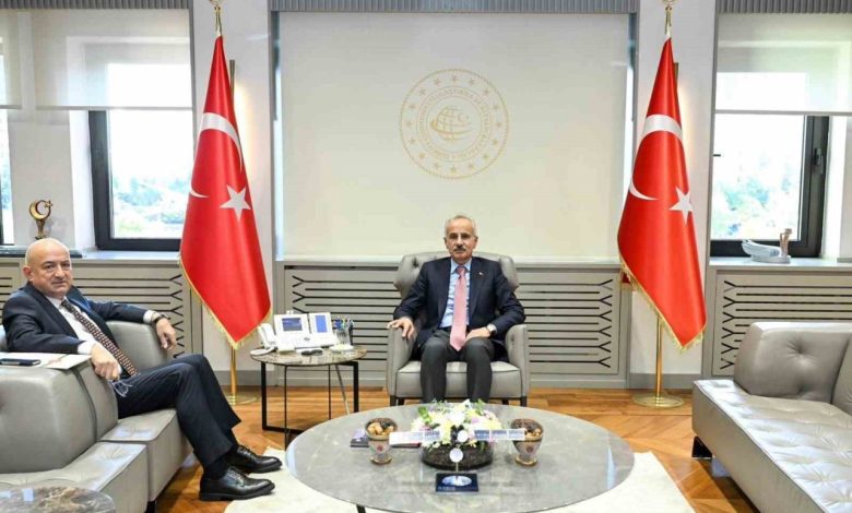 AK Parti Çanakkale Milletvekili Gider: "Çanakkale trafiğine nefes aldıracak projeler masada" 1 ak parti canakkale milletvekili gider canakkale trafigine nefes aldiracak projeler masada 88187dde3ec9 |