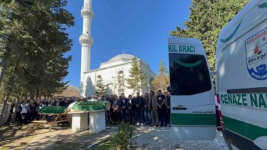 Alabora olan teknede hayatını kaybeden 2 kişi son yolculuğuna uğurlandı 5 alabora olan teknede hayatini kaybeden 2 kisi son yolculuguna ugurlandi 93b83d8831c2 |