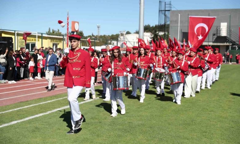 aliaga ataturk stadyumunda cumhuriyet coskusu 26844d5ce00b |