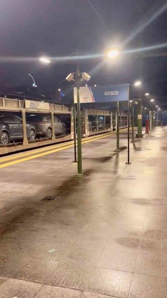 almanyadan siparis edilen togg otomobilleri trenle avrupaya gidiyor ed84fd2da45d |