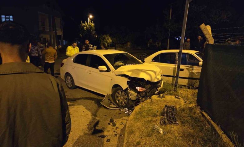 ankarada iki otomobil kafa kafaya carpisti 2 yarali b108e59febfe |