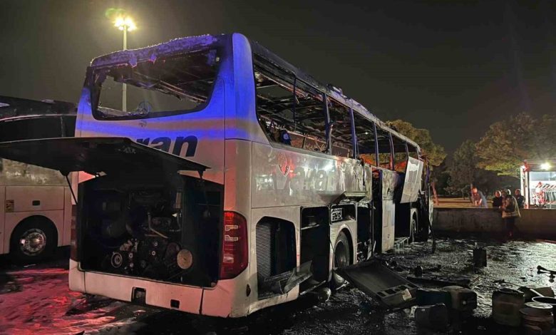 astide otobus yangini panige neden oldu b31f62573c09 |