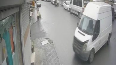 Avcılar’da freni boşalan panelvan dükkana daldı: O anlar kamerada 5 avcilarda freni bosalan panelvan dukkana daldi o anlar kamerada 4762d22ce905 |