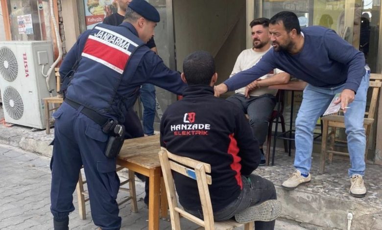 Ayvacık jandarmasından siber dolandırıcılık uyarısı 1 ayvacik jandarmasindan siber dolandiricilik uyarisi 6f19726e587e |