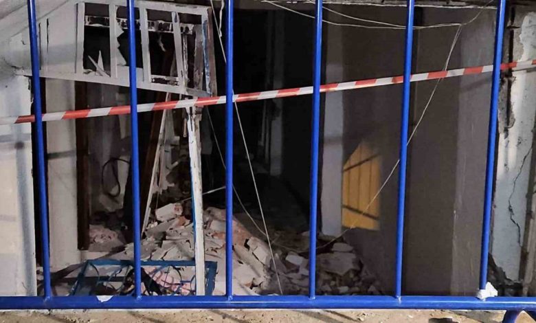 Bağcılar’da bodrum katta mutfak tüpü patladı: 3 yaralı 1 bagcilarda bodrum katta mutfak tupu patladi 3 yarali eeeb9c8974c5 |