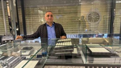 bahcelievlerde kuyumcu soygunu 1 dakikada 3 kilo altini caldilar 03405f70342d |