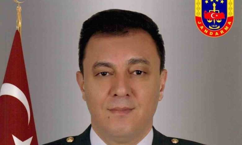 Bakan Yerlikaya: "Tuğgeneral Selami Akşit geçirdiği rahatsızlık sonucu vefat etmiştir" 1 bakan yerlikaya tuggeneral selami aksit gecirdigi rahatsizlik sonucu vefat etmistir 7b9f80690413 e1761488497373 |