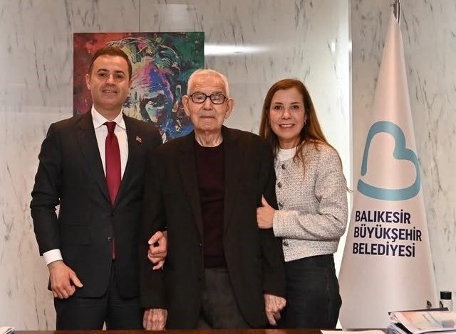 balikesir buyuksehir belediye baskani ahmet akinin aci gunu f6a710d00f75 |