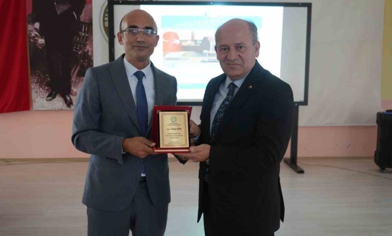 Balıkesir Üniversitesi Edremit MYO’da açılış dersi gerçekleştirildi 1 balikesir universitesi edremit myoda acilis dersi gerceklestirildi f21a81b116a6 |
