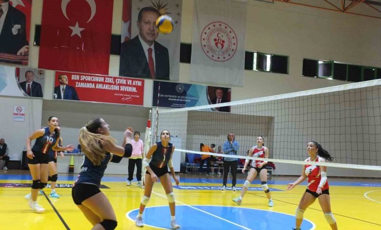 Balıkesir’de Cumhuriyet Kupası coşkusu başladı 1 balikesirde cumhuriyet kupasi coskusu basladi a2fa4d7d1d0b |
