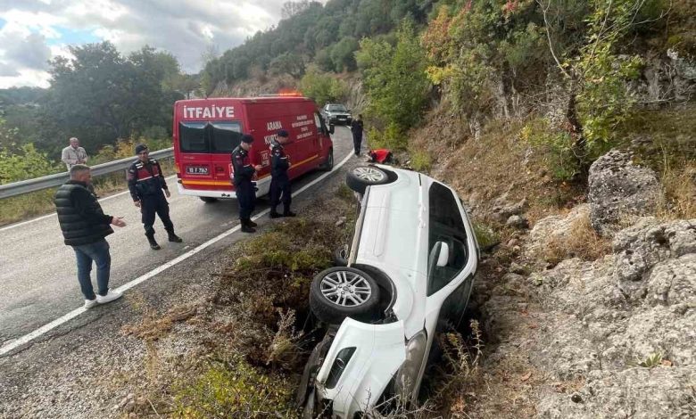 balikesirde direksiyon hakimiyetini kaybeden surucu kaza yapti 217872eb3e19 |