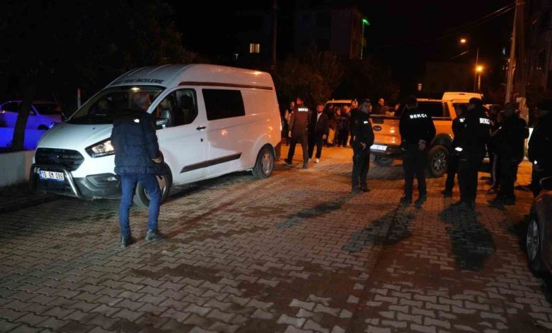 balikesirde evinde silahla vurulmus erkek cesedi bulundu c8f57cb71353 |