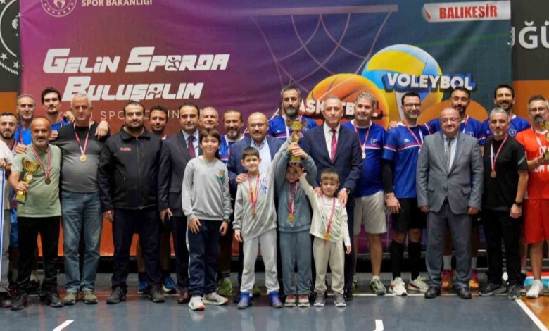 Balıkesir’de "Kamu Spor Oyunları" finalleri tamamlandı 1 balikesirde kamu spor oyunlari finalleri tamamlandi 6f33cc72cad6 |