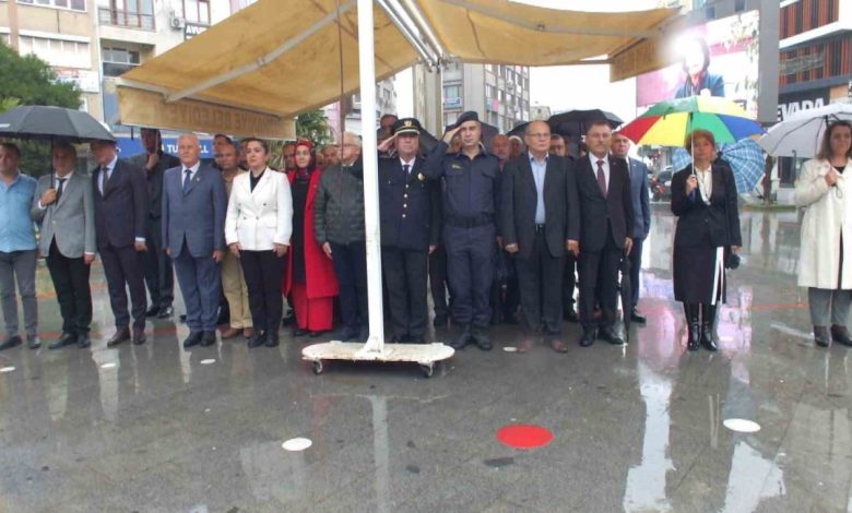 Burhaniye’de Muhtarlar Günü yağmur altında kutlandı 1 balikesirde muhtarlar gunu yagmur altinda kutlandi f60e2f2faa19 |