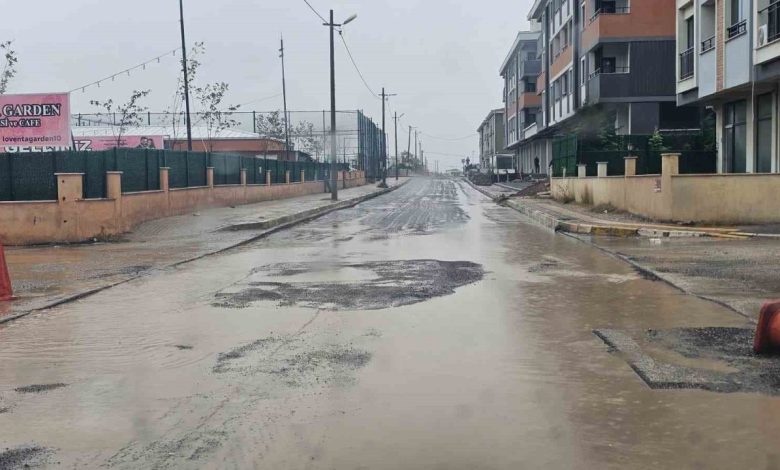 Bandırma’da sağanak yağış etkili oldu 1 bandirmada saganak yagis etkili oldu 8c16f536b2ca |