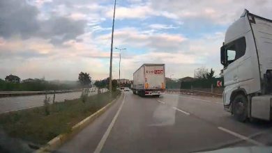 Tırın tehlikeli manevraları araç kamerasına yansıdı 3 bandirmada tirin tehlikeli manevralari arac kamerasina yansidi ed8ef6501297 |
