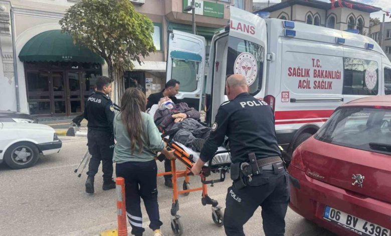 Bandırma’da yaşlı adam fenalaşarak hastaneye kaldırıldı 1 bandirmada yasli adam fenalasarak hastaneye kaldirildi f03270e989b1 |