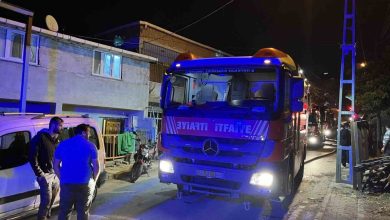 Başakşehir’de 3 katlı binada yangın paniği 3 basaksehirde 3 katli binada yangin panigi 6c2cffa554c6 |