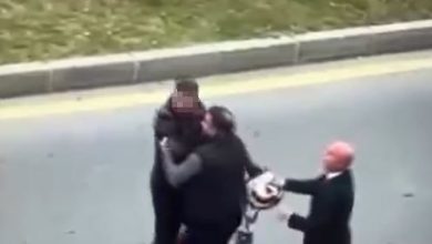 Başakşehir’de trafikte tartıştığı motosikletliye çocuğunun gözü önünde saldırdı 4 basaksehirde trafikte tartistigi motosikletliye cocugunun gozu onunde saldirdi dc45d5c3bd7b |