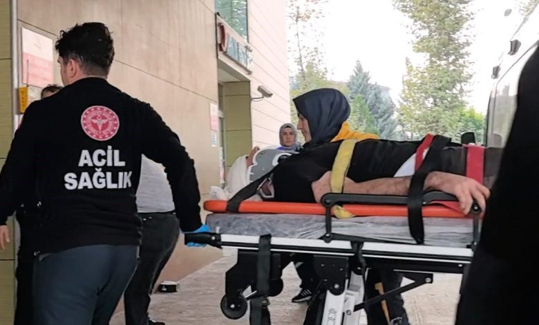 Başına makine çarpan işçi kanlar içinde kaldı 1 basina makine carpan isci kanlar icinde kaldi 8198bffdfcae |